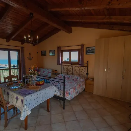 Strada Casai 19 - Turistico In Con Giardino E Posto Auto Riva Ligure